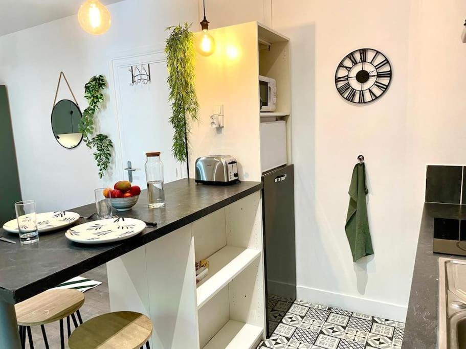 Studio Verdoyant Avec Exterieur Maisons-Alfort Bagian luar foto